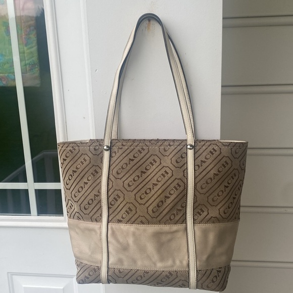 Coach Lozenge tan Canvas with brown Classic signature print F12252 tote - Picture 1 of 12